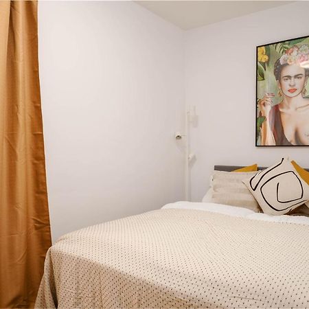 King Bed Home, Next To Akh Michelbeuern Wien Exterior foto