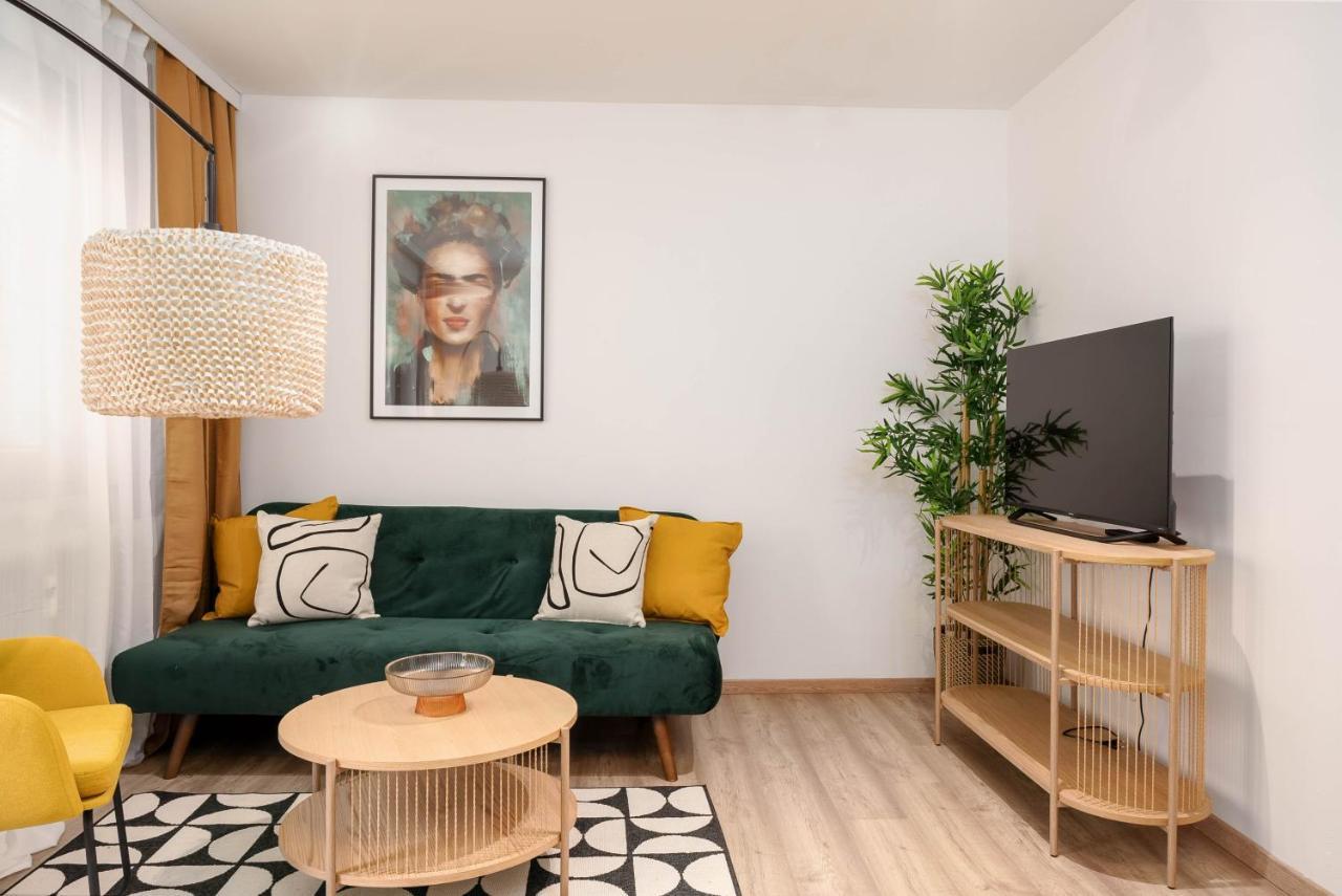 King Bed Home, Next To Akh Michelbeuern Wien Exterior foto
